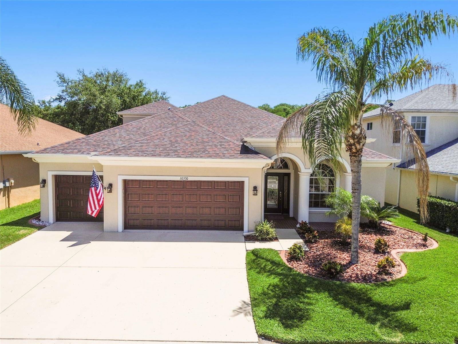 Land O Lakes, FL 34638,10530 SKY FLOWER CT