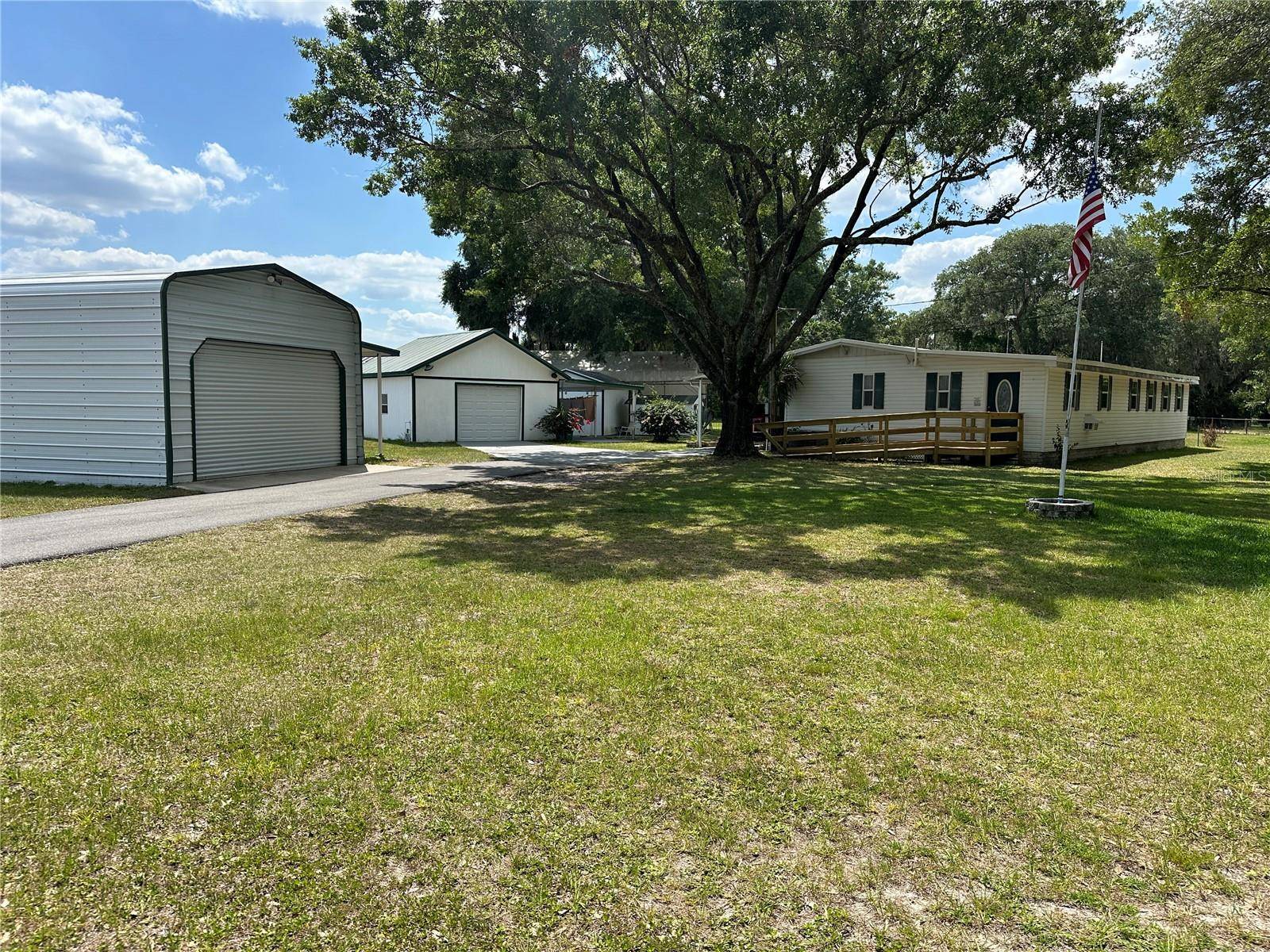 Zephyrhills, FL 33541,4153 LANIER RD