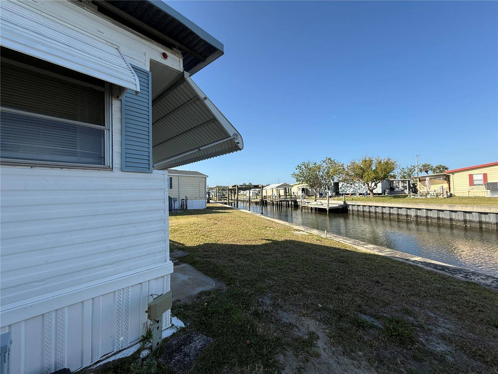 Apollo Beach, FL 33572,116 W SAINT JOHNS WAY