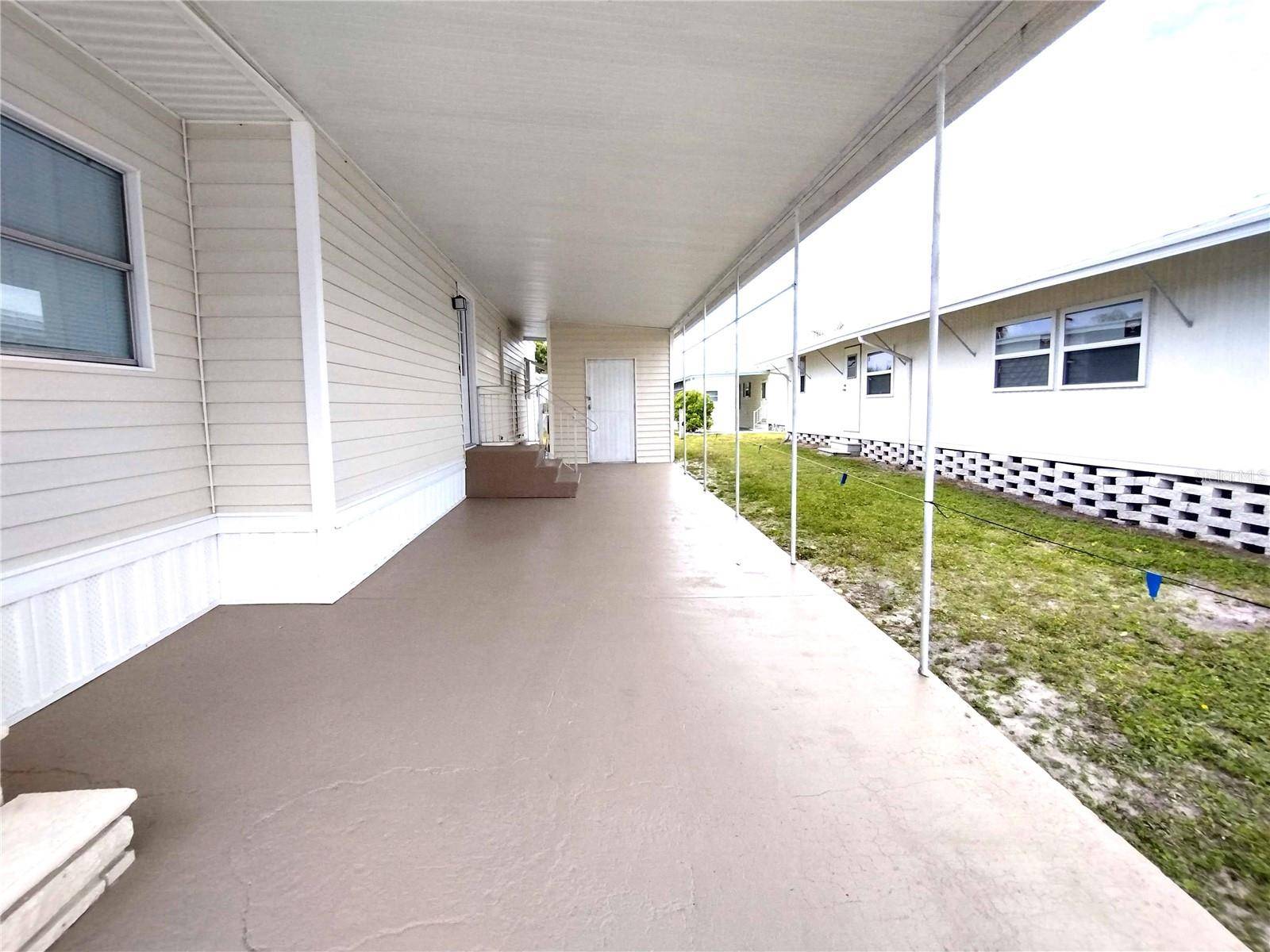 Pinellas Park, FL 33781,82306 1ST AVE N #306