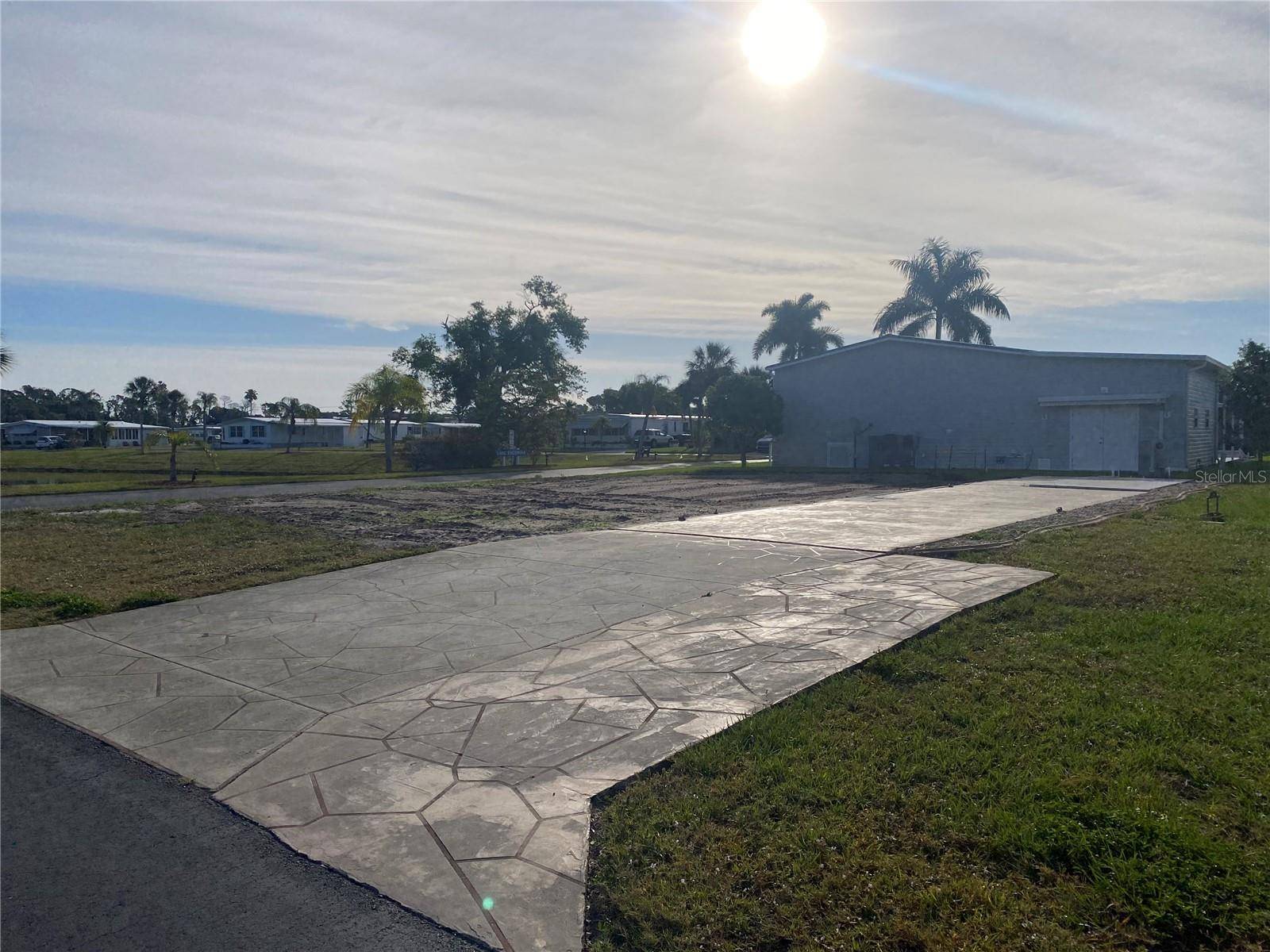 North Port, FL 34287,301 LA COSTA