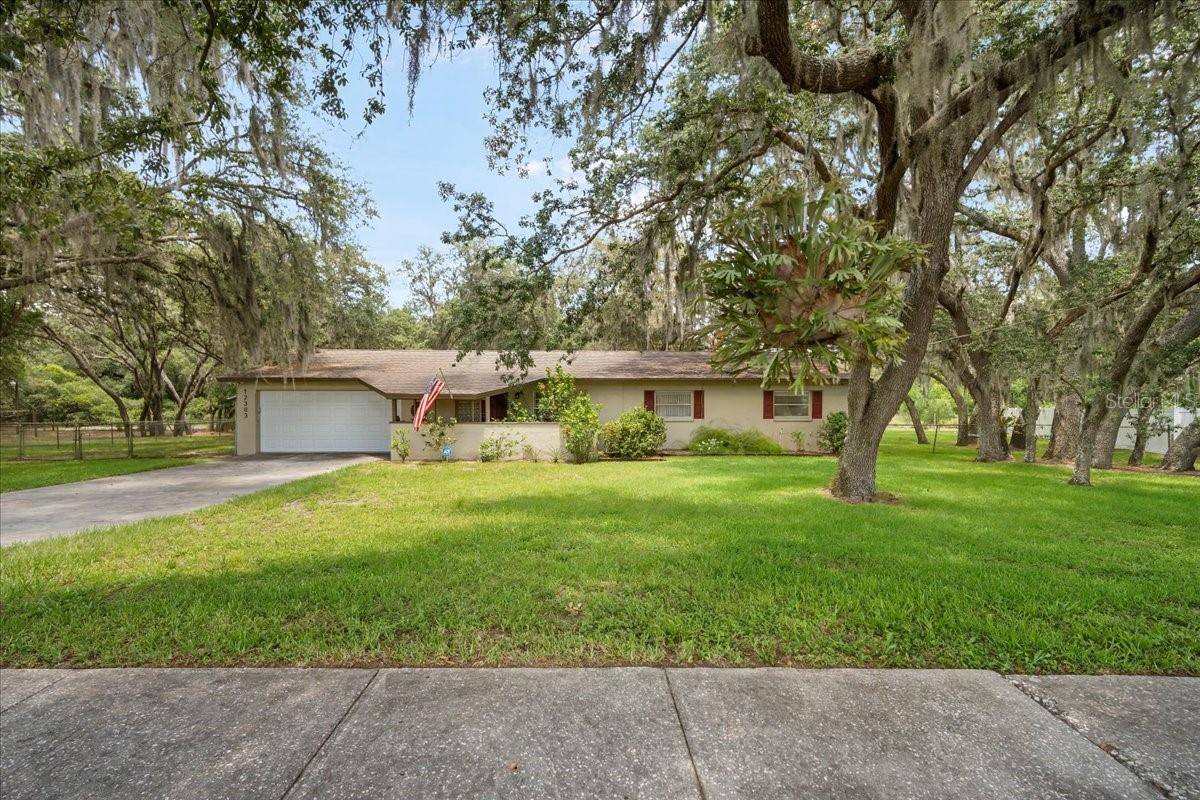 Thonotosassa, FL 33592,12303 KELLY LN