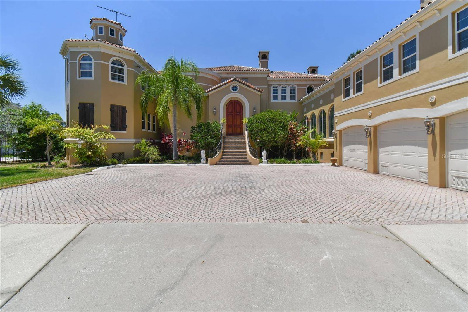 Tampa, FL 33619,507 S 58TH ST
