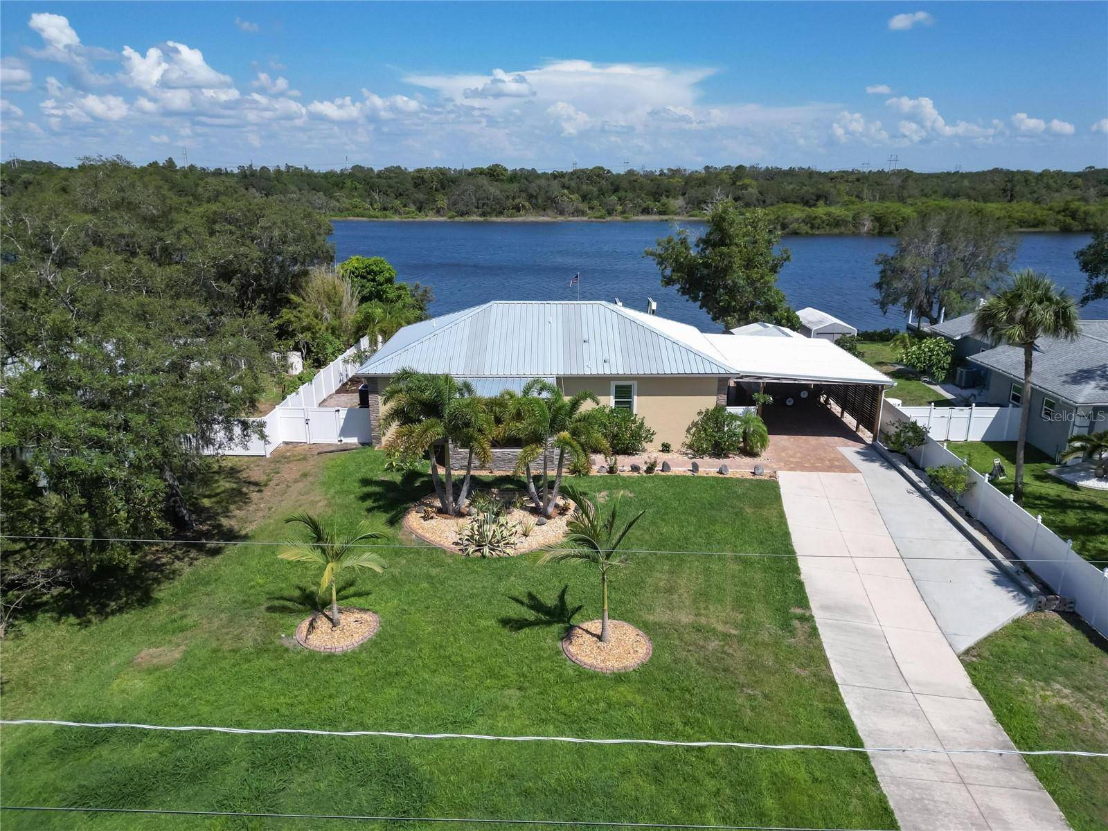 Ruskin, FL 33570,2628 RIVER BEND DR