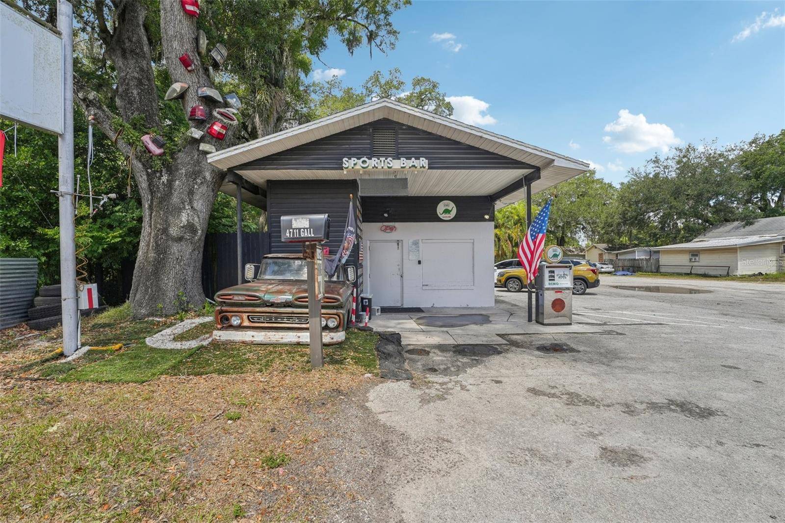 Zephyrhills, FL 33542,4723 GALL BLVD