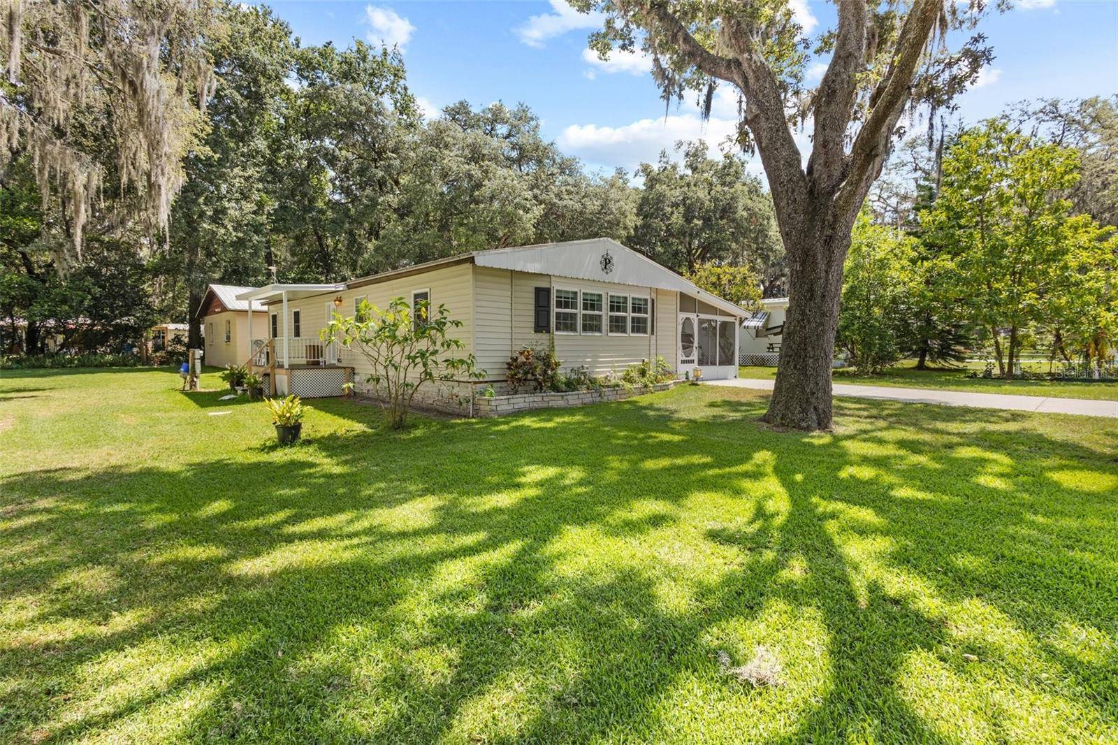 Zephyrhills, FL 33542,38025 AVION DR