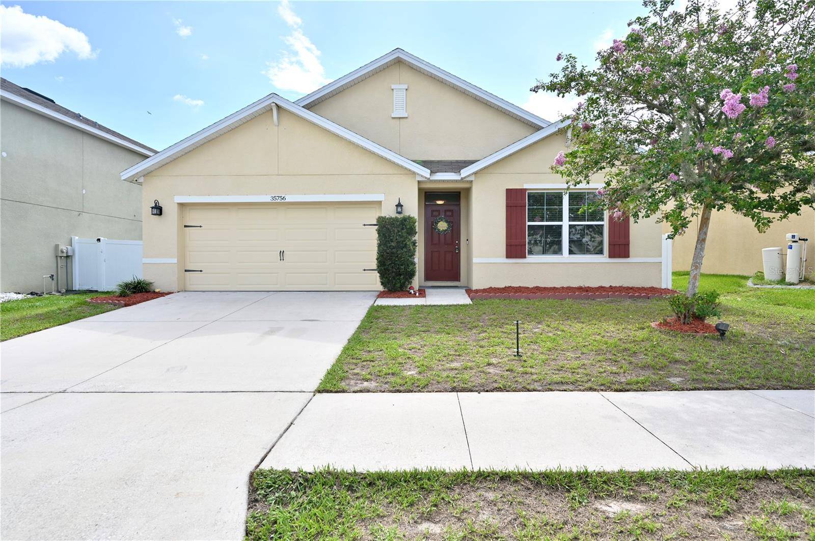 Zephyrhills, FL 33541,35756 JENNY LYNNE CIR