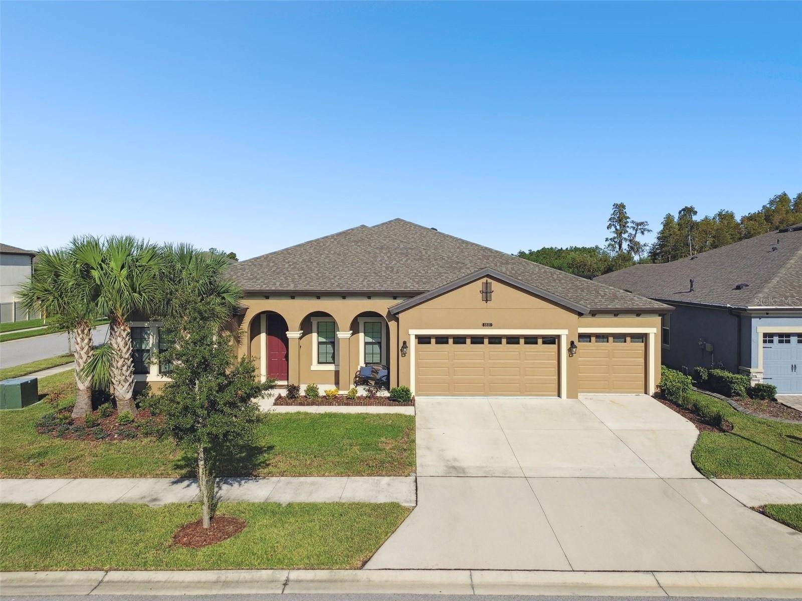 Land O Lakes, FL 34637,8800 BIRCHLEAF CT