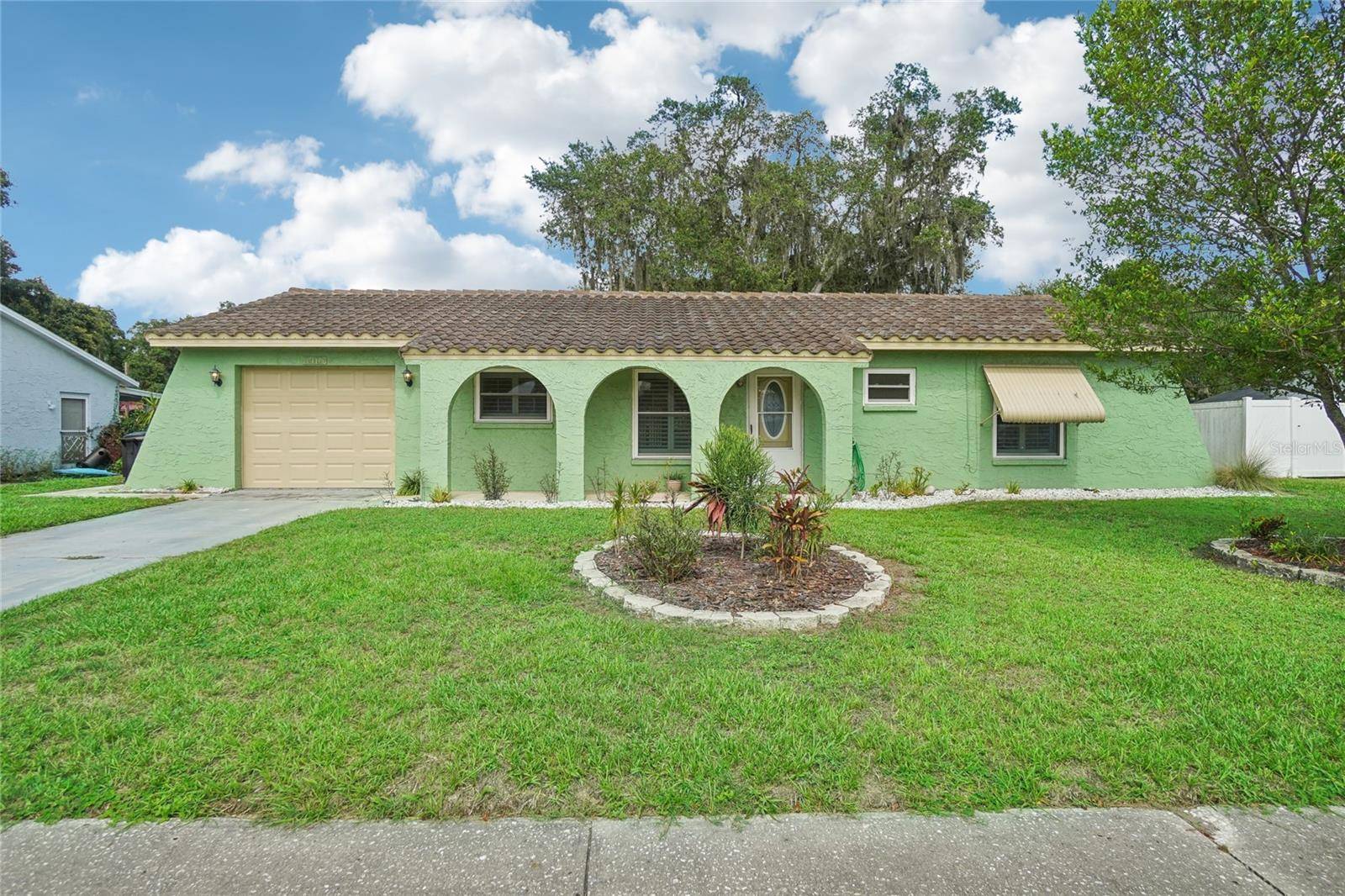 Zephyrhills, FL 33541,8410 ANGELA CT