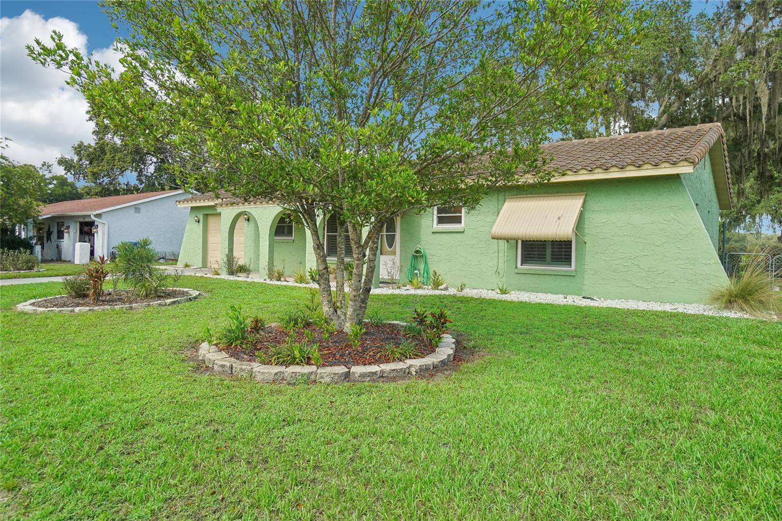 Zephyrhills, FL 33541,8410 ANGELA CT