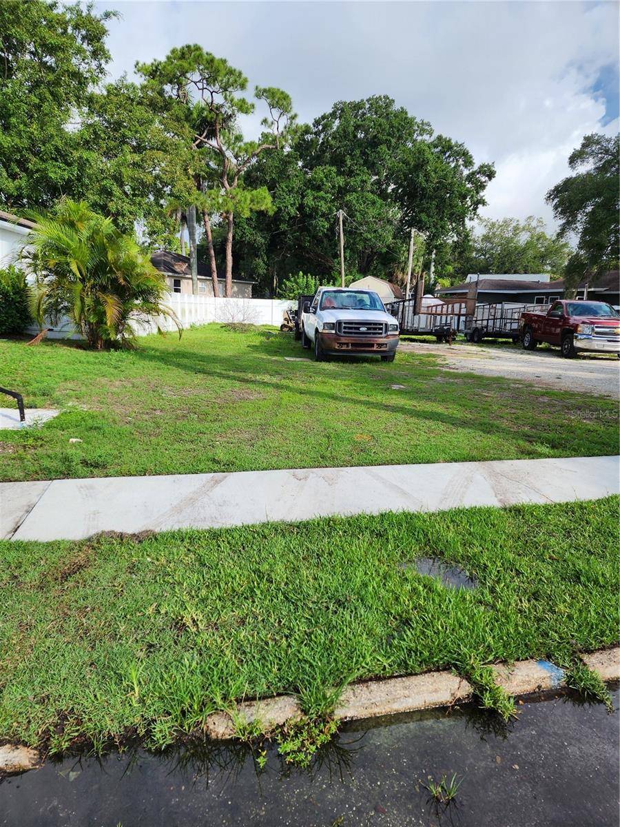 Bradenton, FL 34208,120 BROWN ST