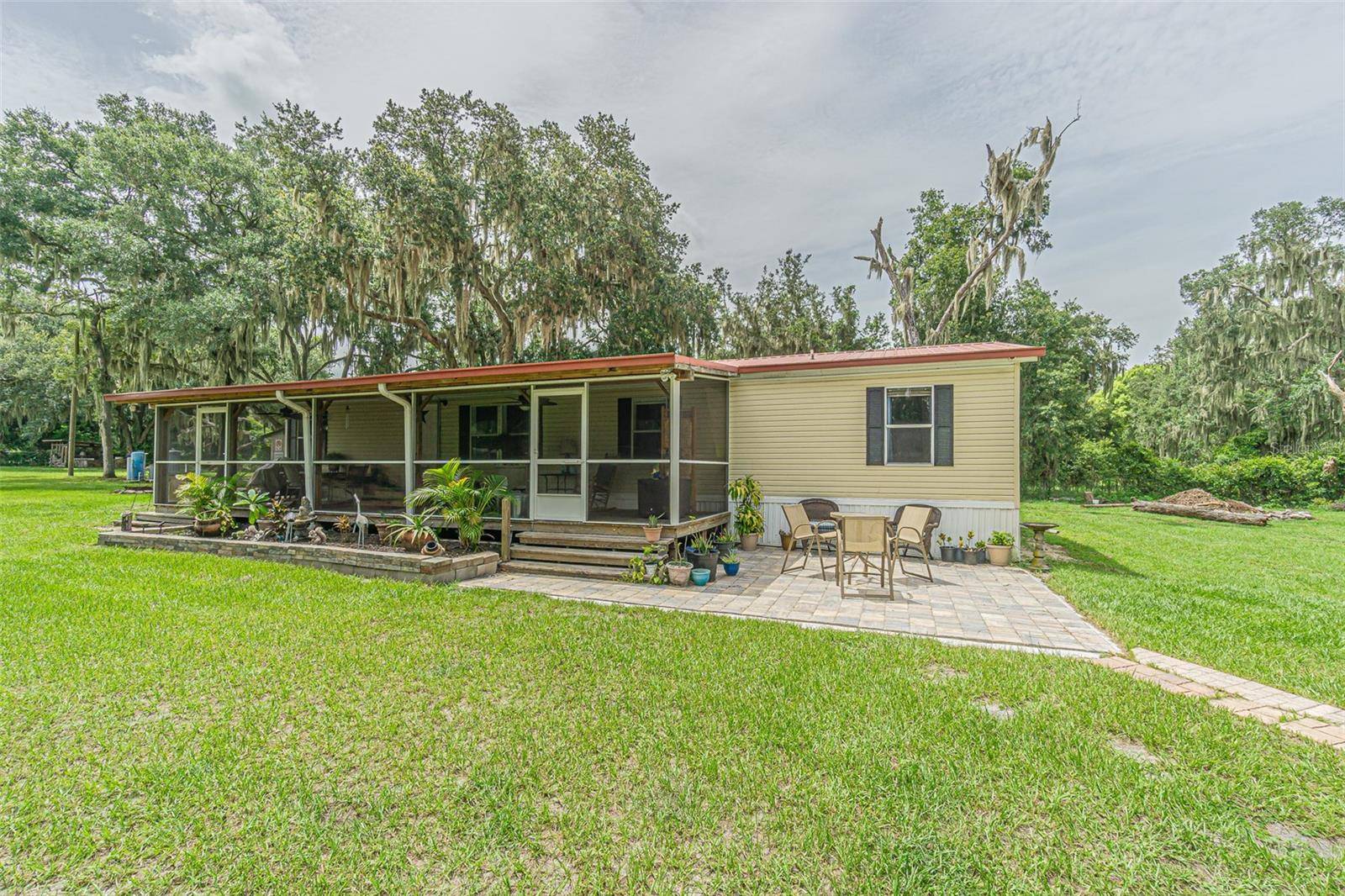 Lithia, FL 33547,2209 HENDRY RD