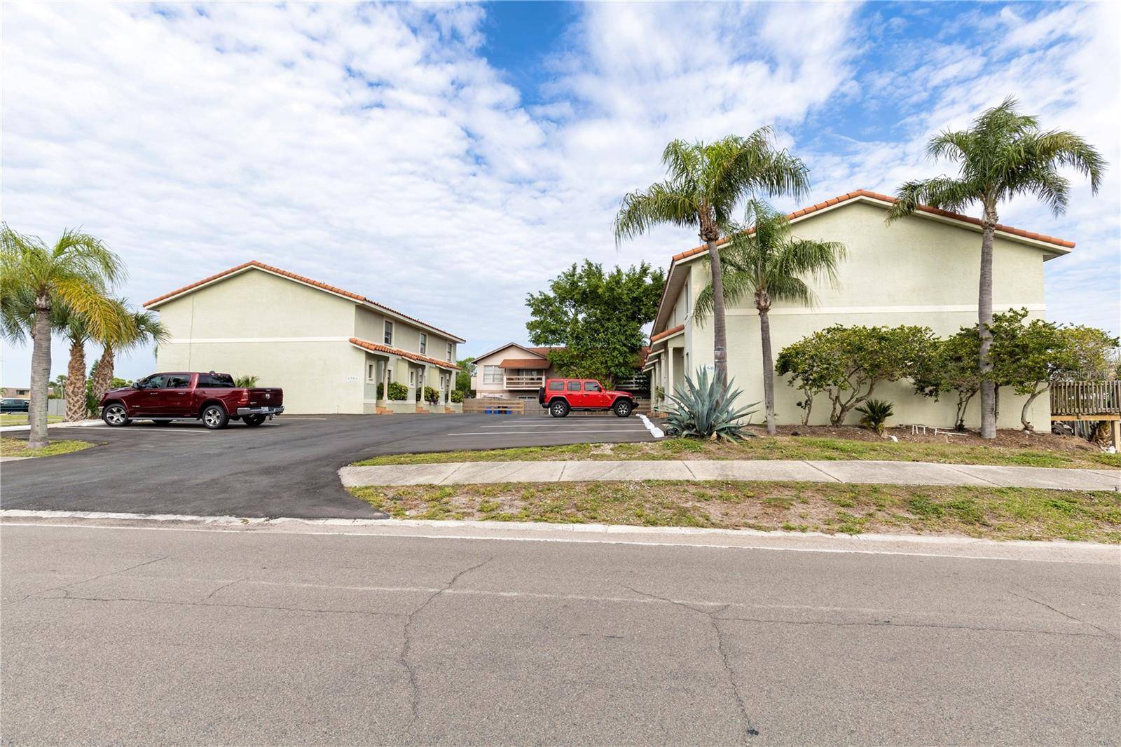 Apollo Beach, FL 33572,6504 ABACO DR #101