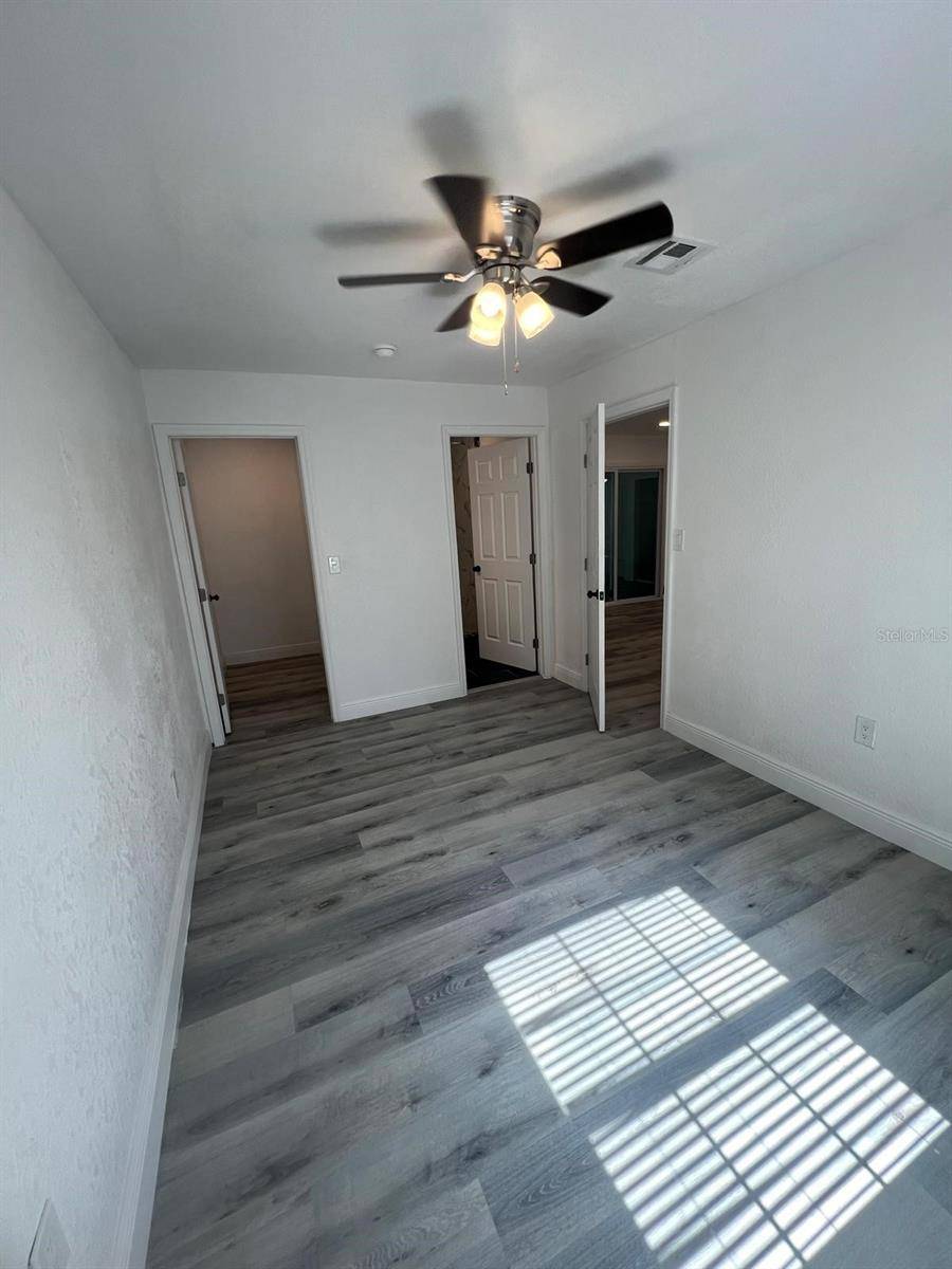 Zephyrhills, FL 33542,5238 16TH ST