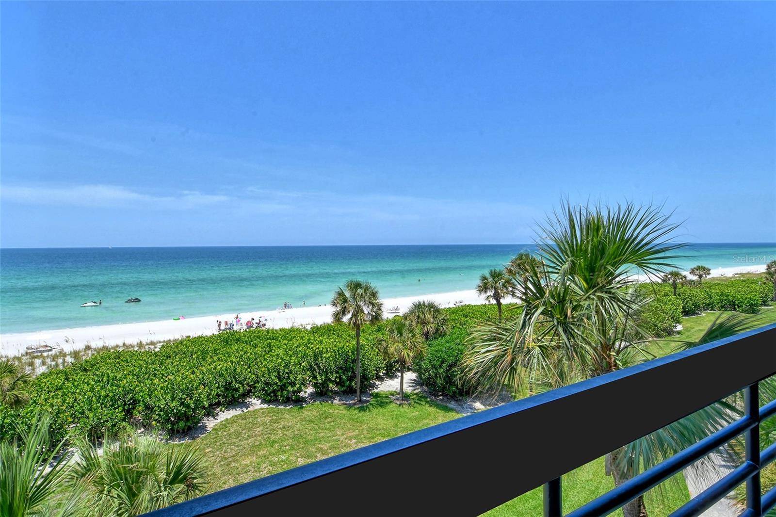 Longboat Key, FL 34228,1045 GULF OF MEXICO DR #302