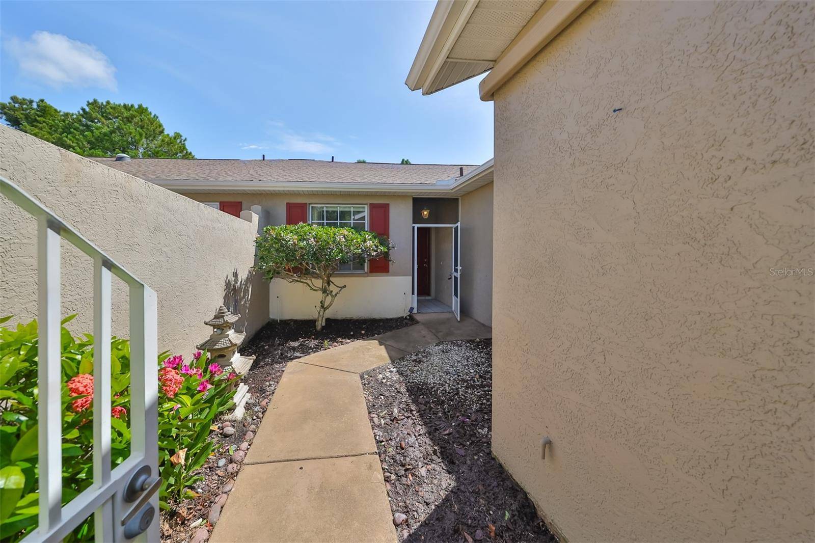Sun City Center, FL 33573,633 TREMONT GREENS LN #16
