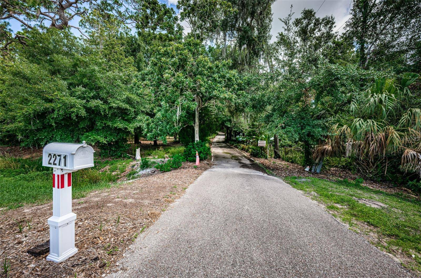 Tarpon Springs, FL 34688,2271 KEYSTONE RD