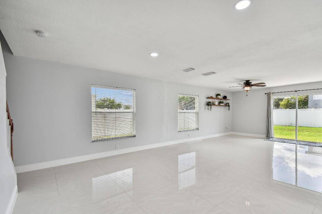 Land O Lakes, FL 34638,17350 GARDEN HEATH CT