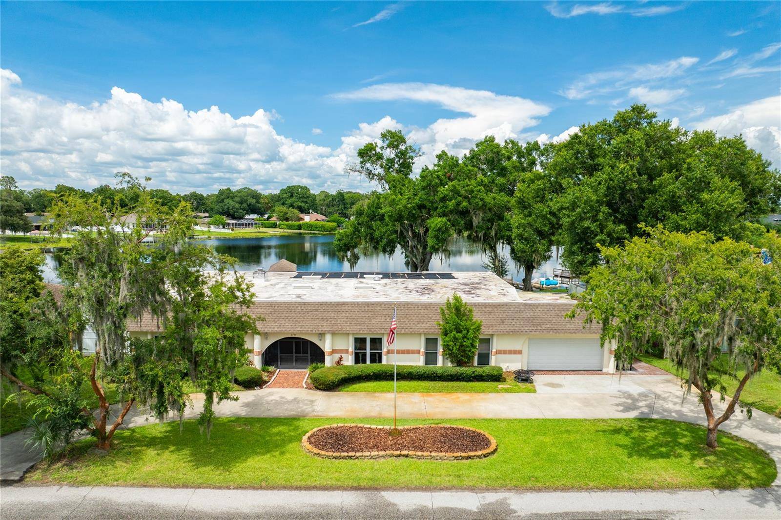 Land O Lakes, FL 34639,3744 E LAKE DR