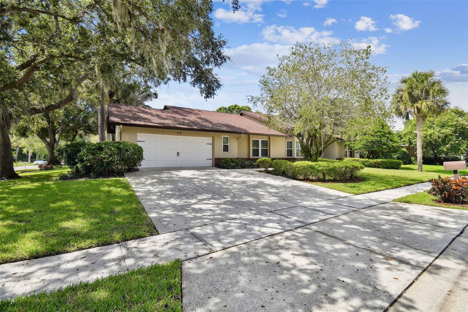 Oldsmar, FL 34677,20 WATER OAK WAY