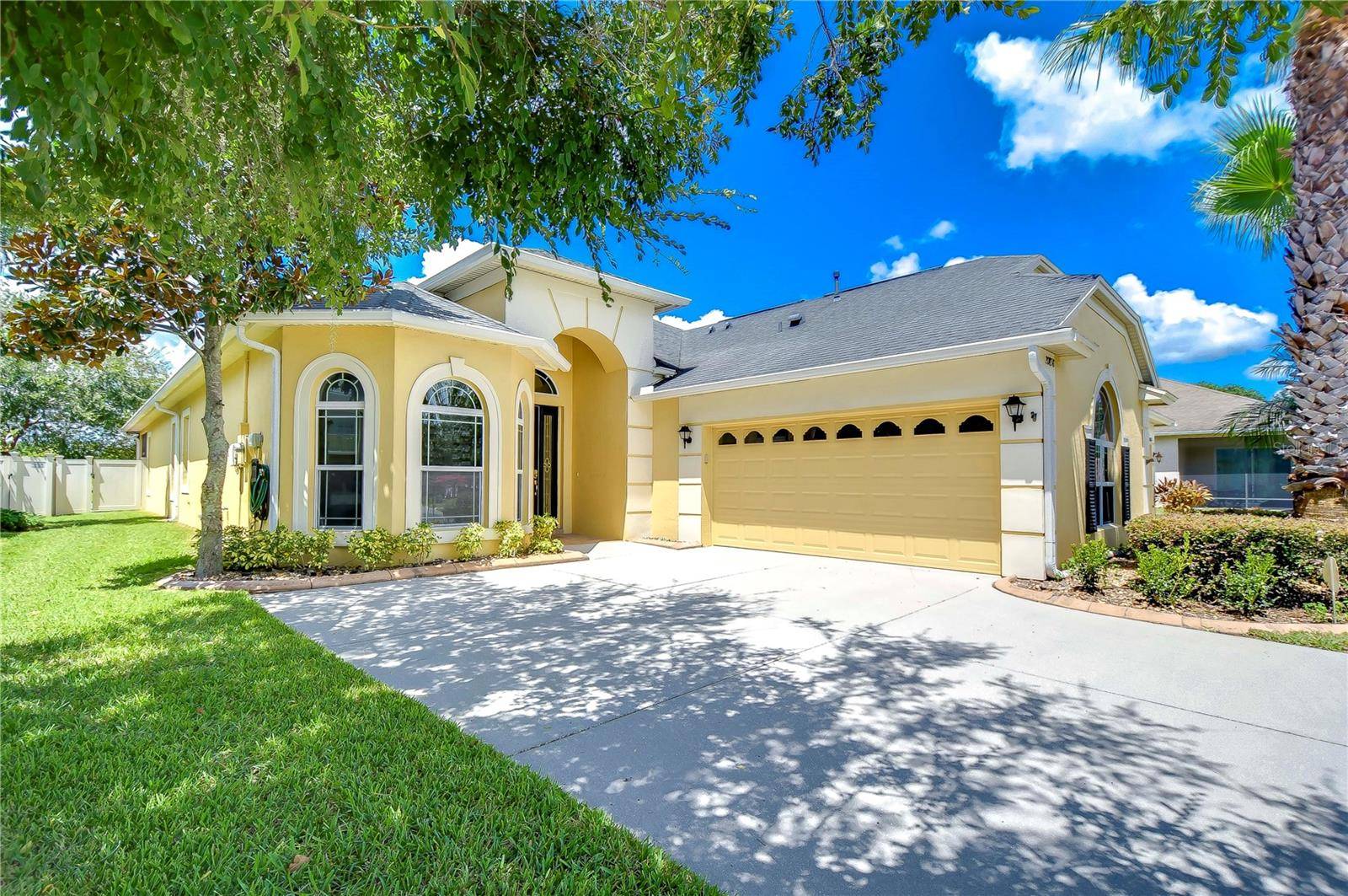 Land O Lakes, FL 34638,20858 AMANDA OAK CT