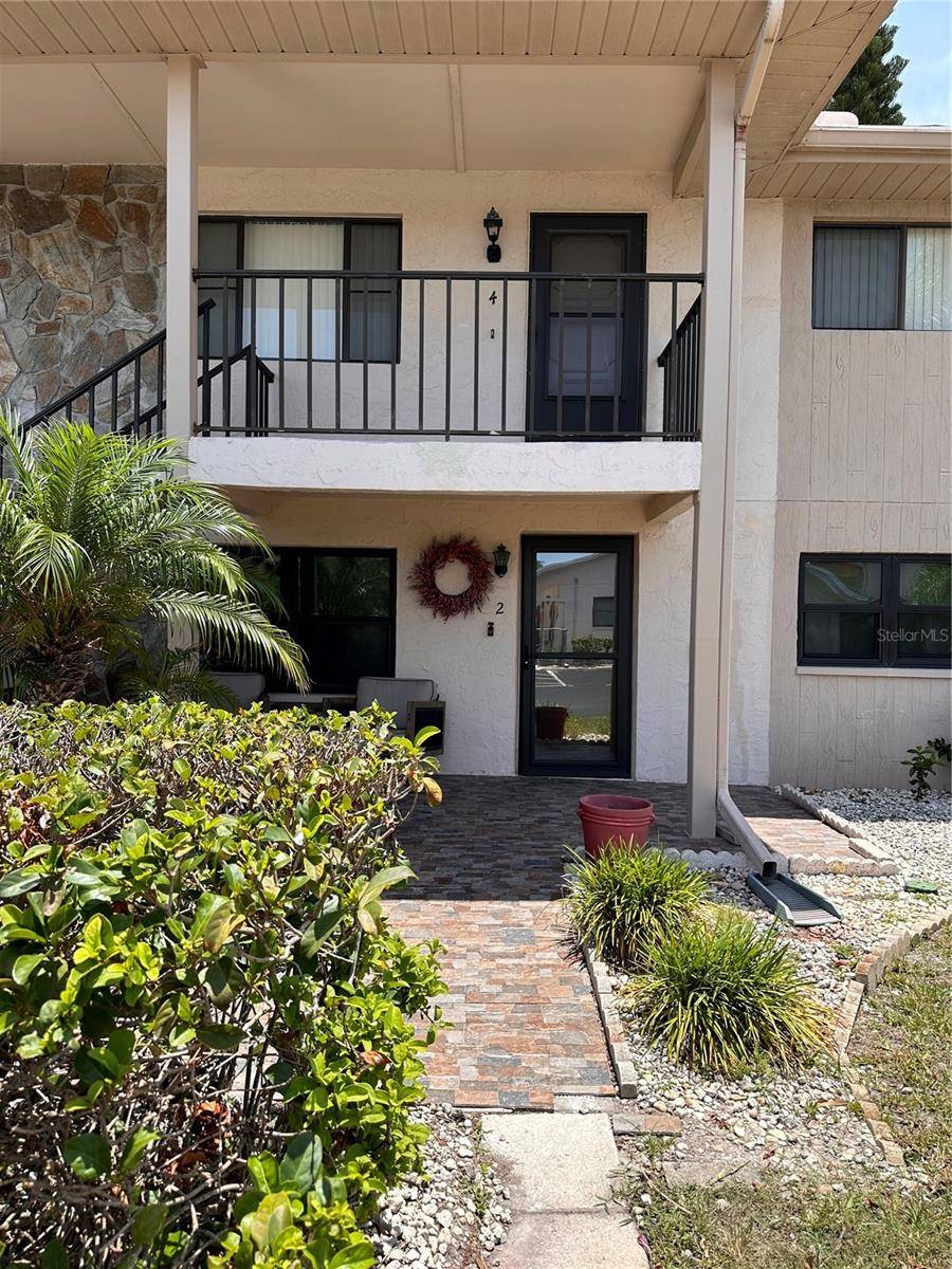 Port Richey, FL 34668,9920 EAGLES POINT CIR #2