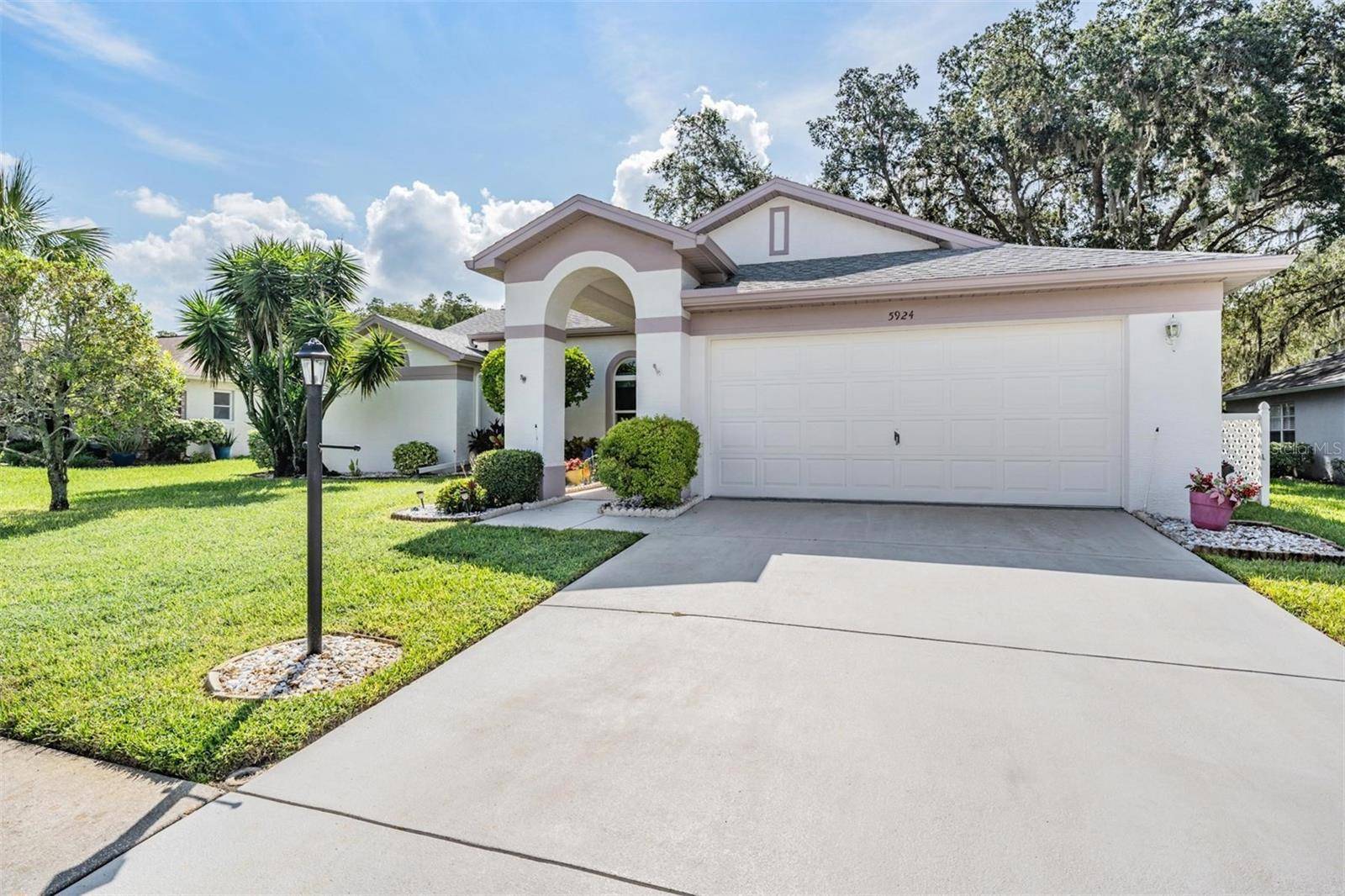 New Port Richey, FL 34655,5924 WILLOW CREEK CT