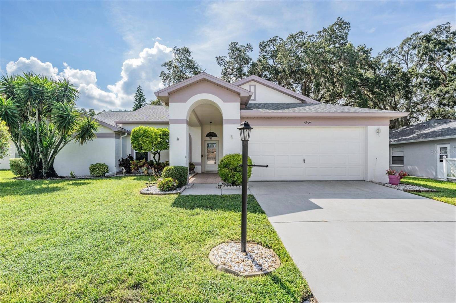 New Port Richey, FL 34655,5924 WILLOW CREEK CT