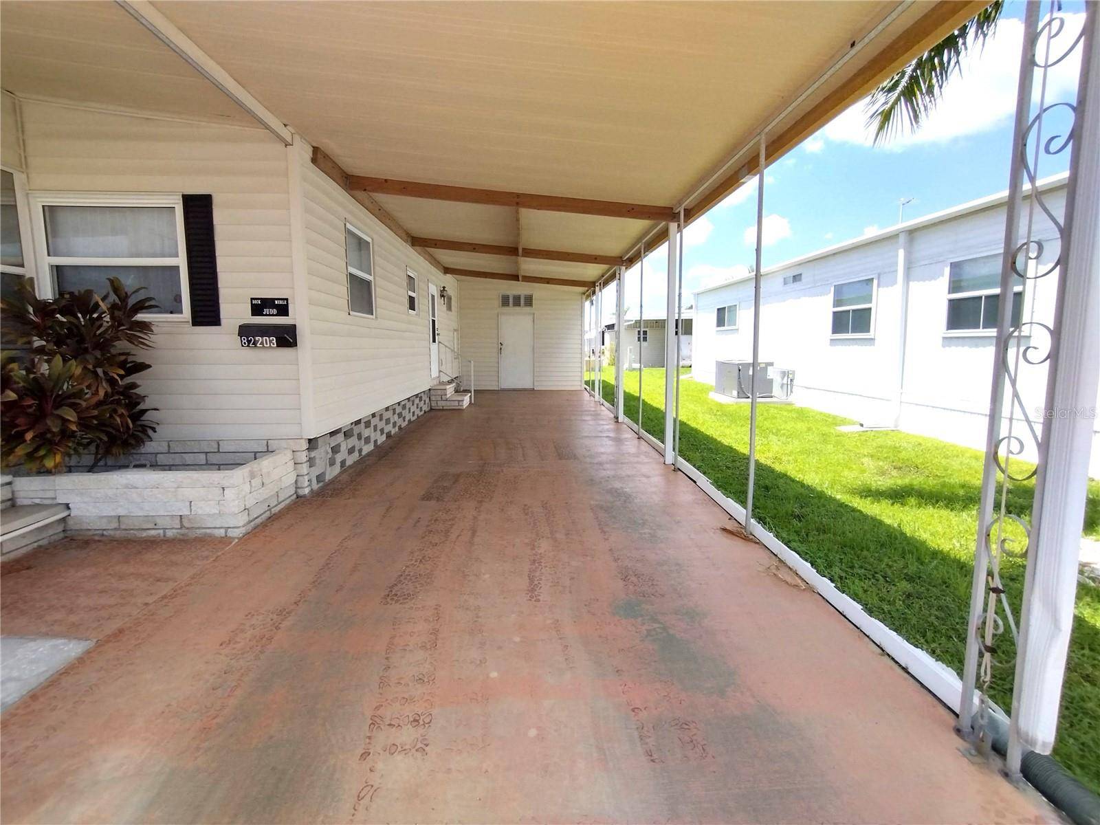 Pinellas Park, FL 33781,82203 F ST N #203