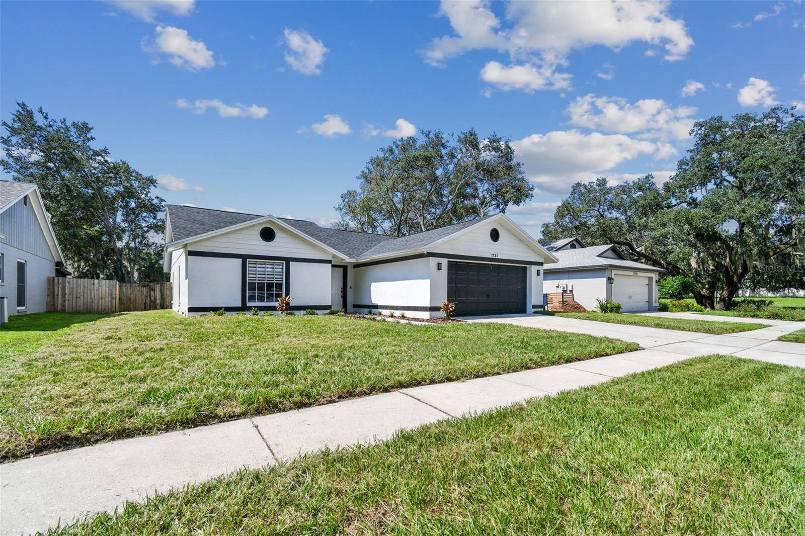 Lutz, FL 33559,1731 WEAVER DR