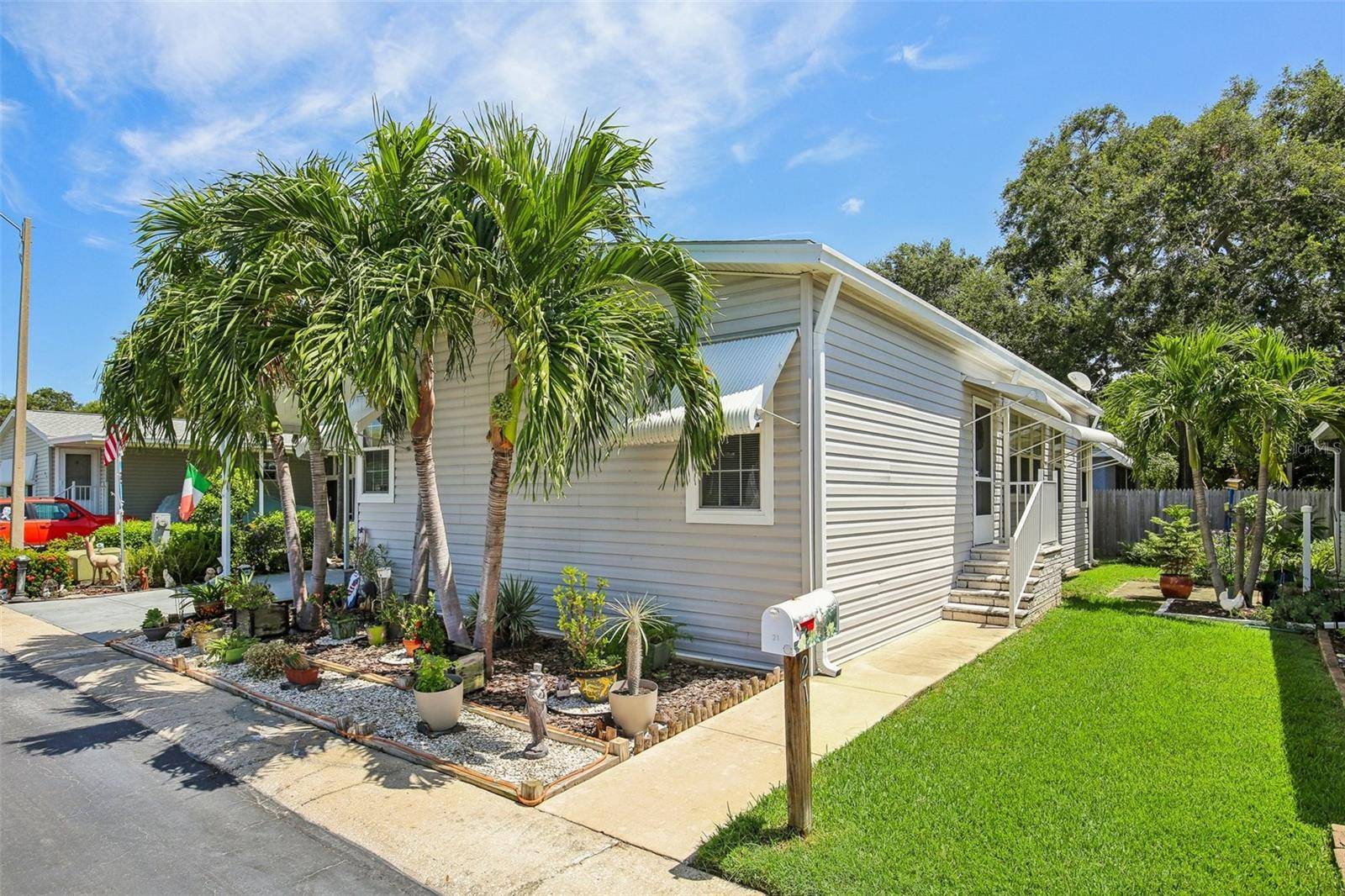 Saint Petersburg, FL 33709,6950 46TH AVE N #21