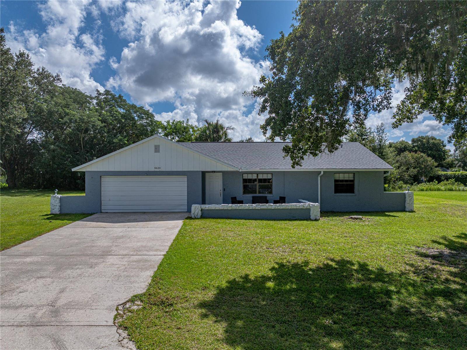 Zephyrhills, FL 33541,5620 ELAINE DR