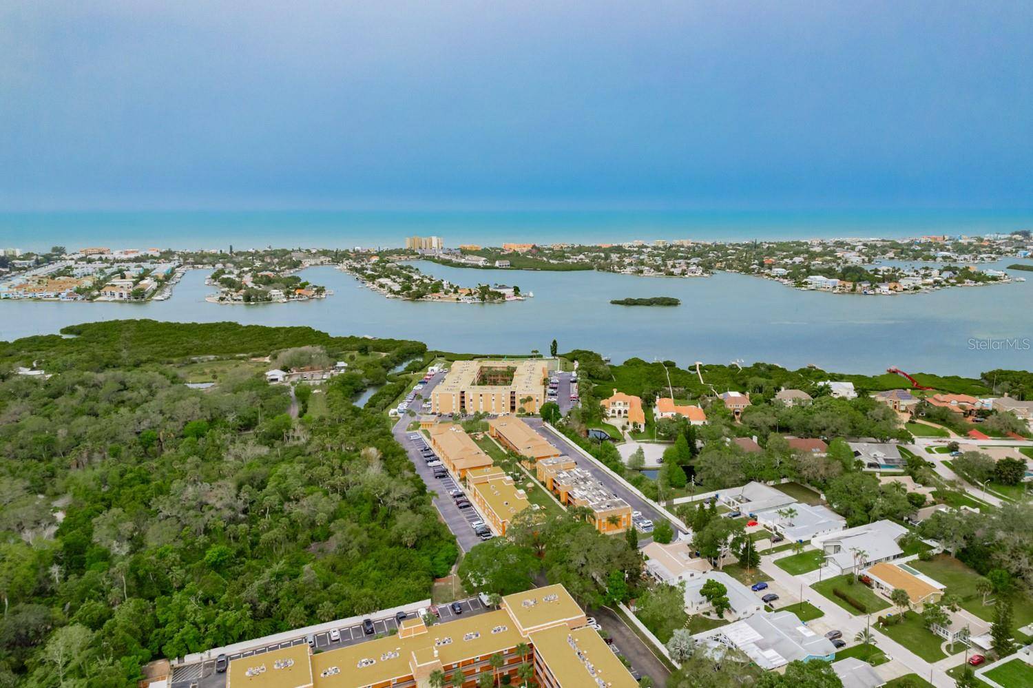 Largo, FL 33774,12760 INDIAN ROCKS RD #510