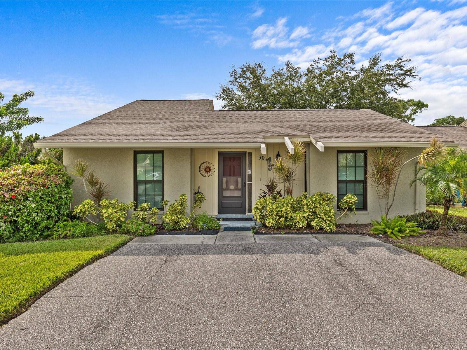 Tarpon Springs, FL 34689,30 WINDRUSH BAY DR