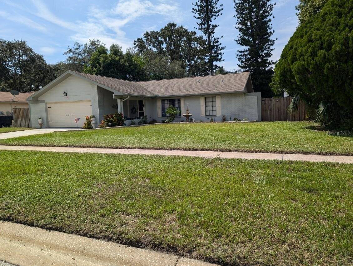 Tarpon Springs, FL 34689,1025 HAMILTON AVE