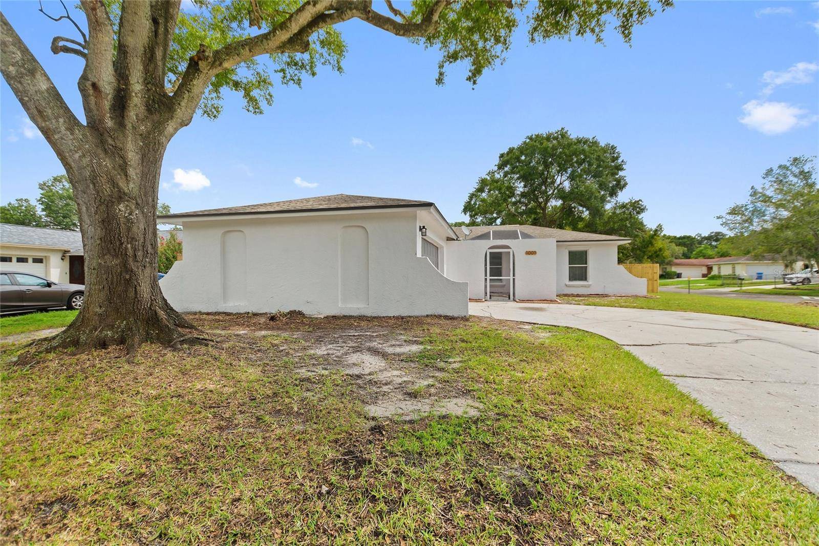 Brandon, FL 33510,1001 SAXON CT