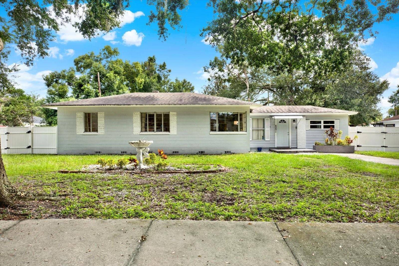 Lakeland, FL 33801,627 HOLLY PL