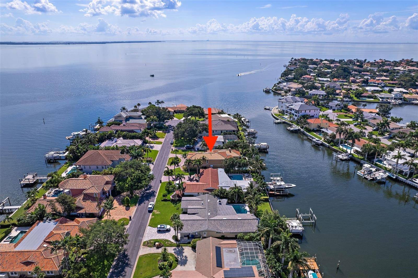 Saint Petersburg, FL 33703,2250 MERMAID PT NE