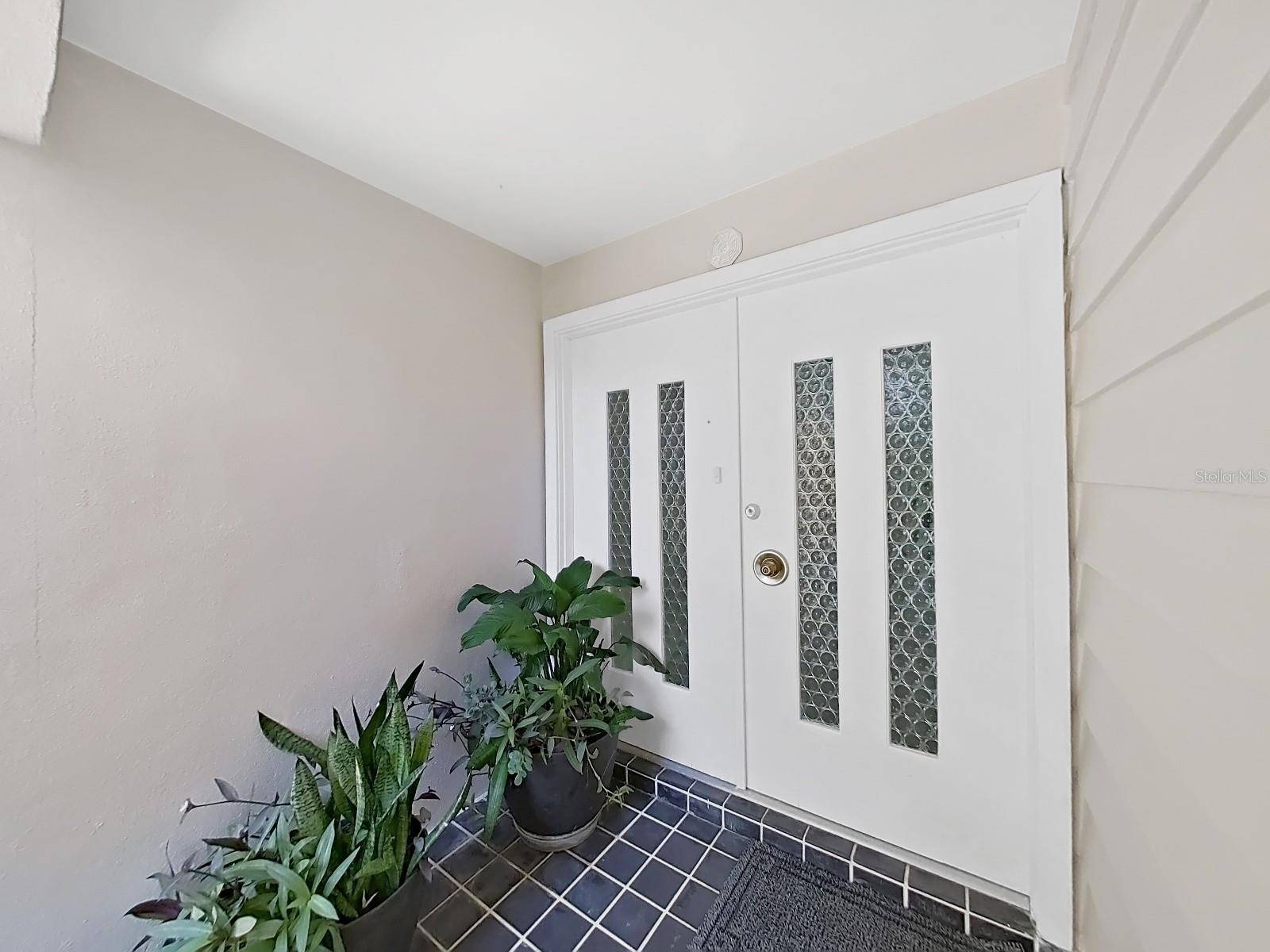 Clearwater, FL 33764,1385 EMBASSY DR