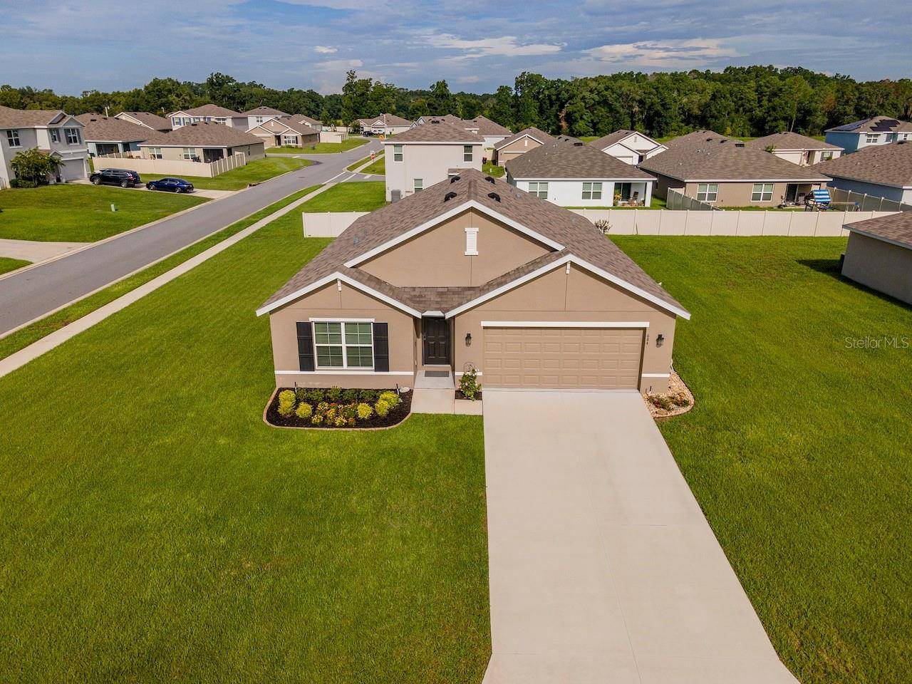 Ocala, FL 34472,684 SE 65TH TER
