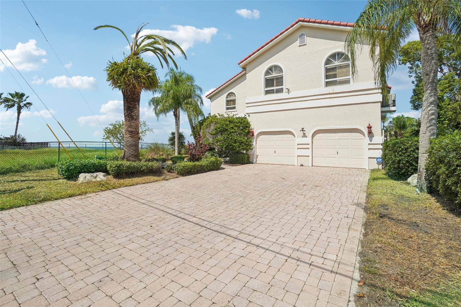 Hernando Beach, FL 34607,3098 GULF WINDS CIR