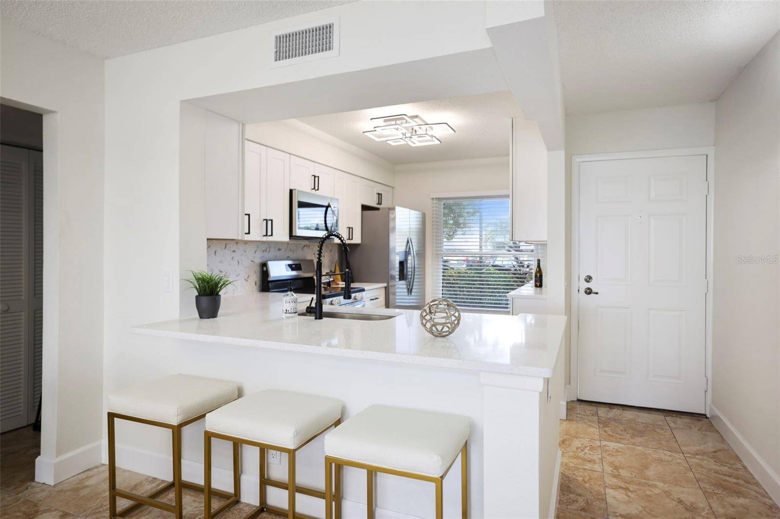 St Petersburg, FL 33715,6291 BAHIA DEL MAR CIR #103