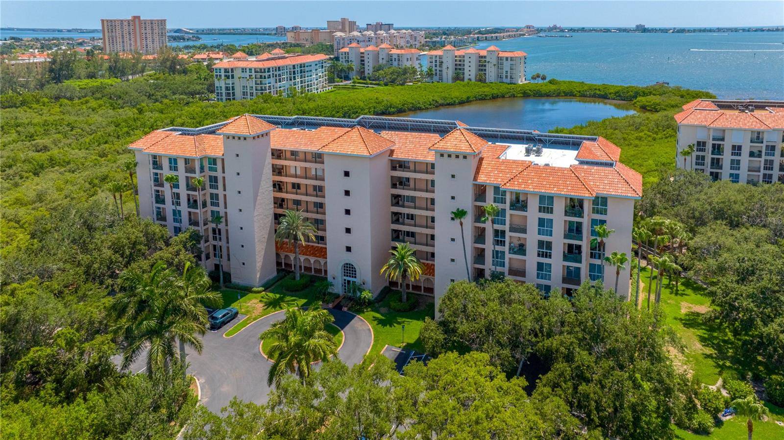 Saint Petersburg, FL 33711,4750 DOLPHIN CAY LN S #604