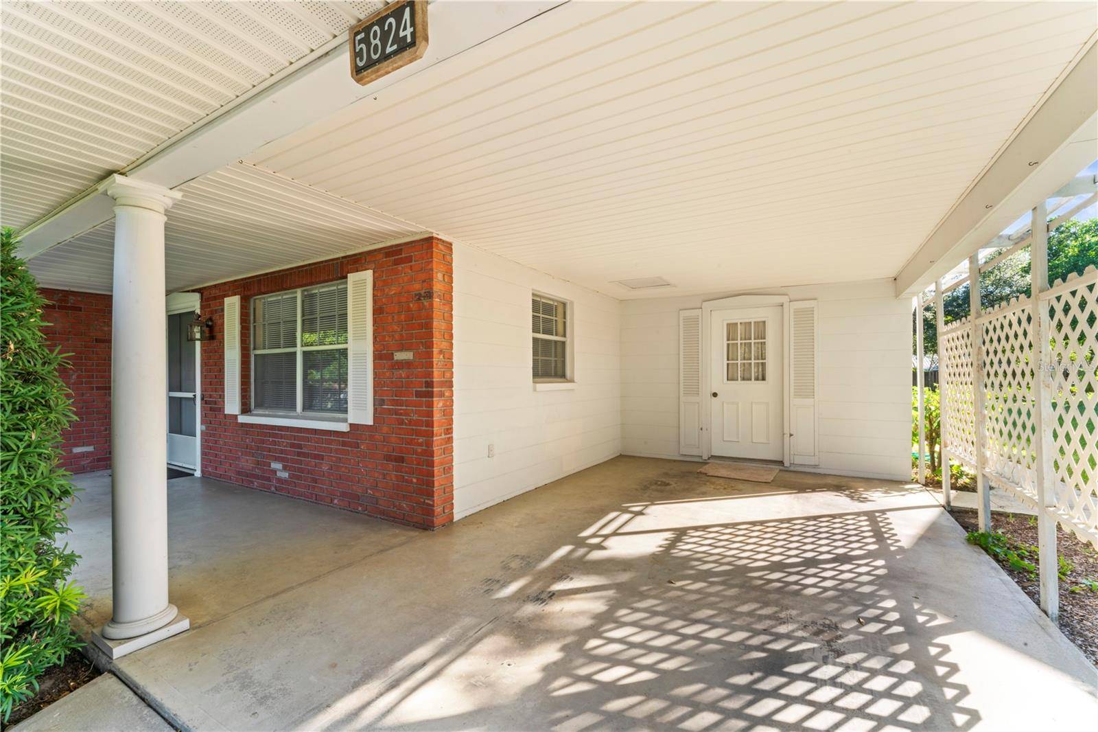 Zephyrhills, FL 33542,5824 11TH ST
