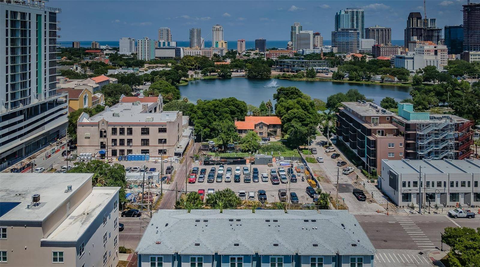 St Petersburg, FL 33701,270 8TH ST N