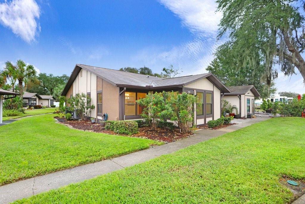 Zephyrhills, FL 33542,4546 BLOSSOM BLVD #C