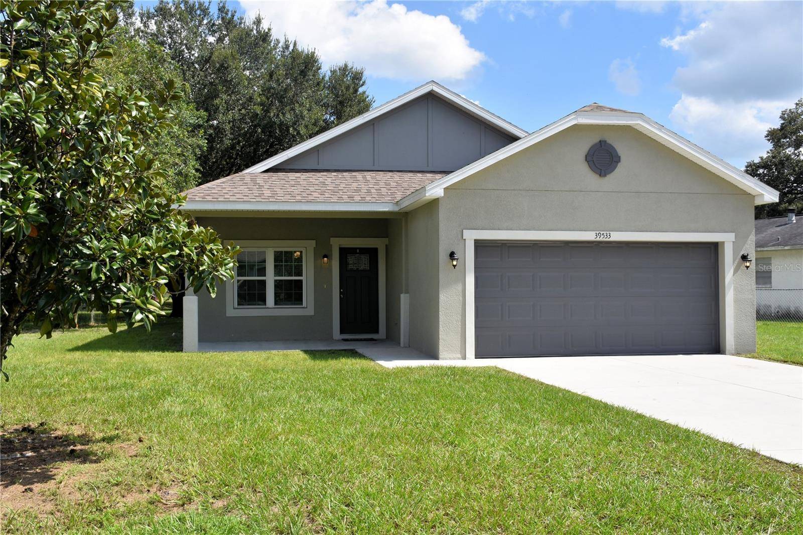 Zephyrhills, FL 33542,39533 MEADOWOOD LOOP