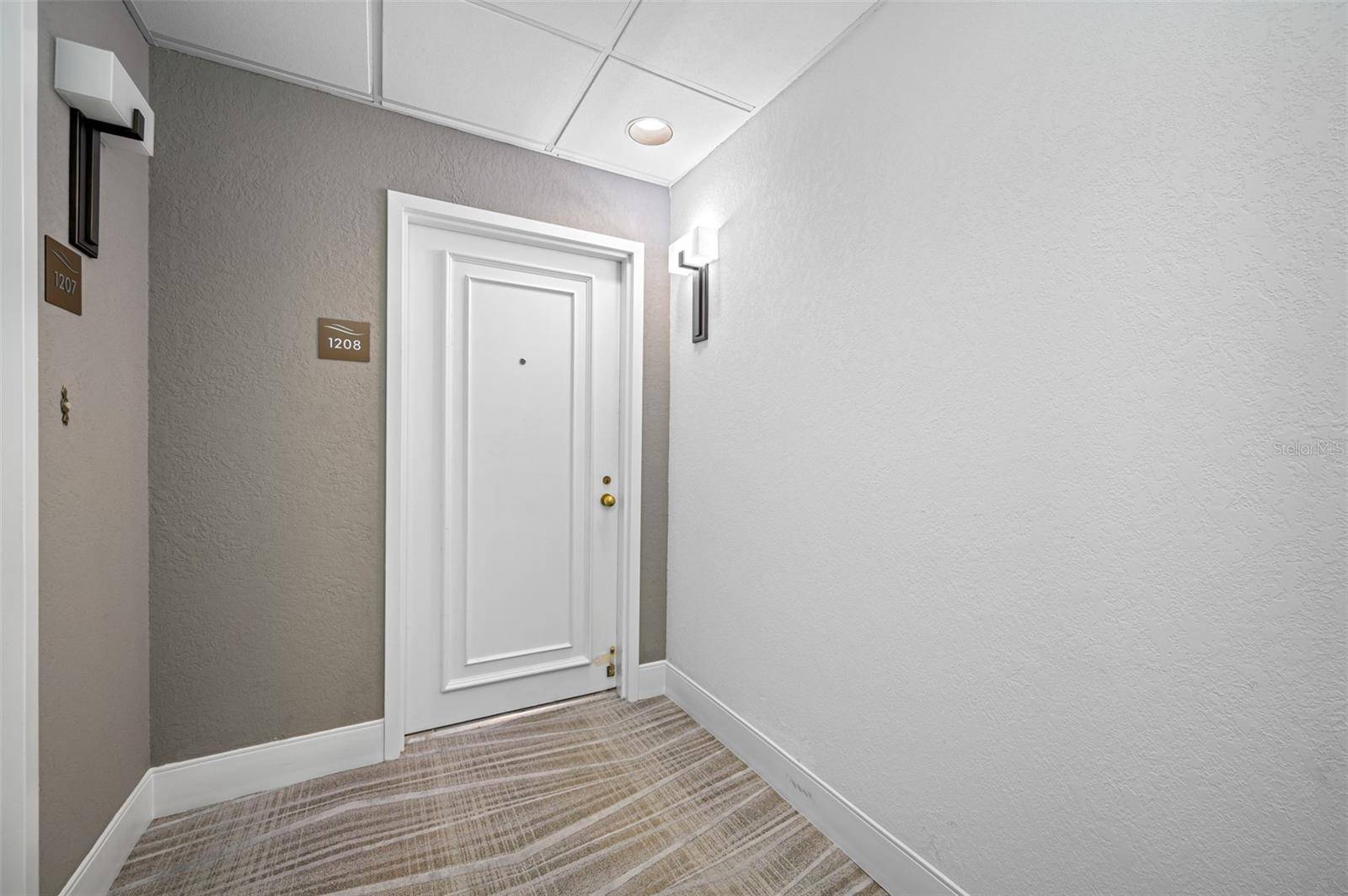 St Petersburg, FL 33701,1 BEACH DR SE #1208
