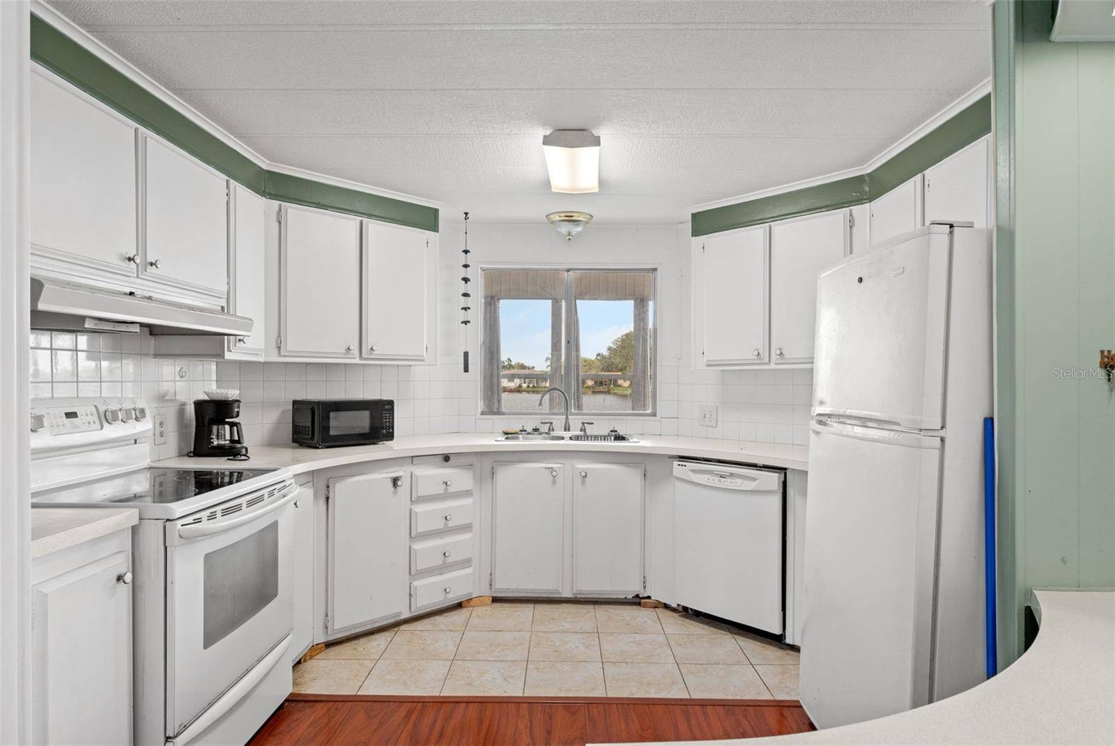 Holiday, FL 34691,2015 WATERVIEW DR