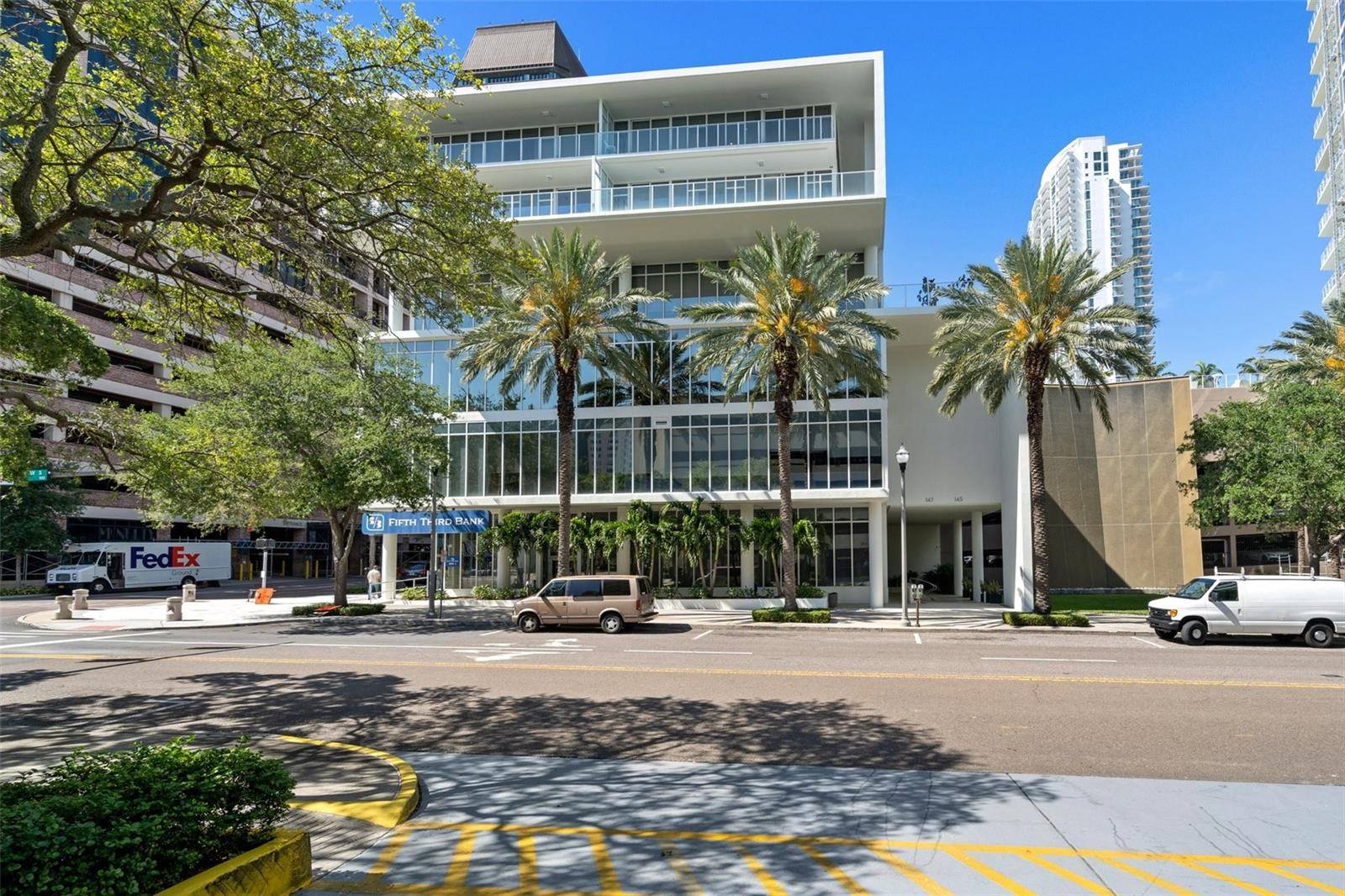 St Petersburg, FL 33701,175 1ST ST S #STE 306